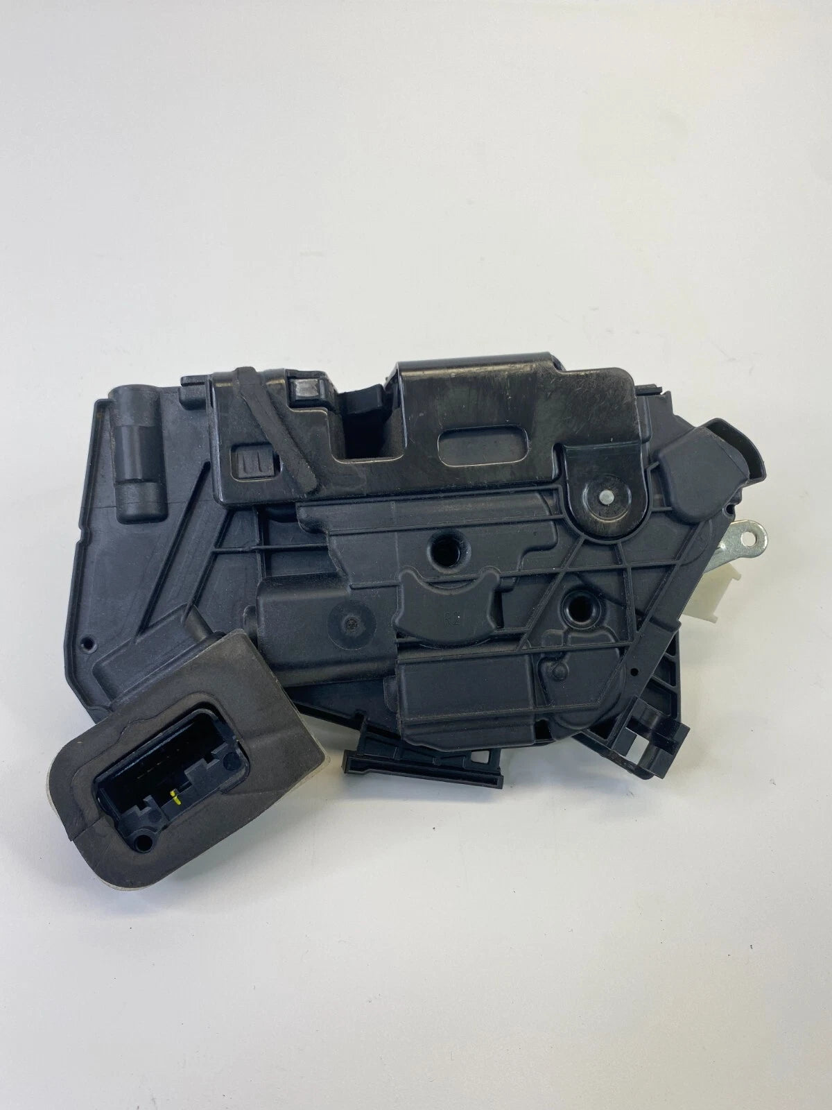 2013-2018 VOLKSWAGEN JETTA FRONT RIGHT SIDE DOOR LOCK LATCH RELASE ACTUATOR ASSY