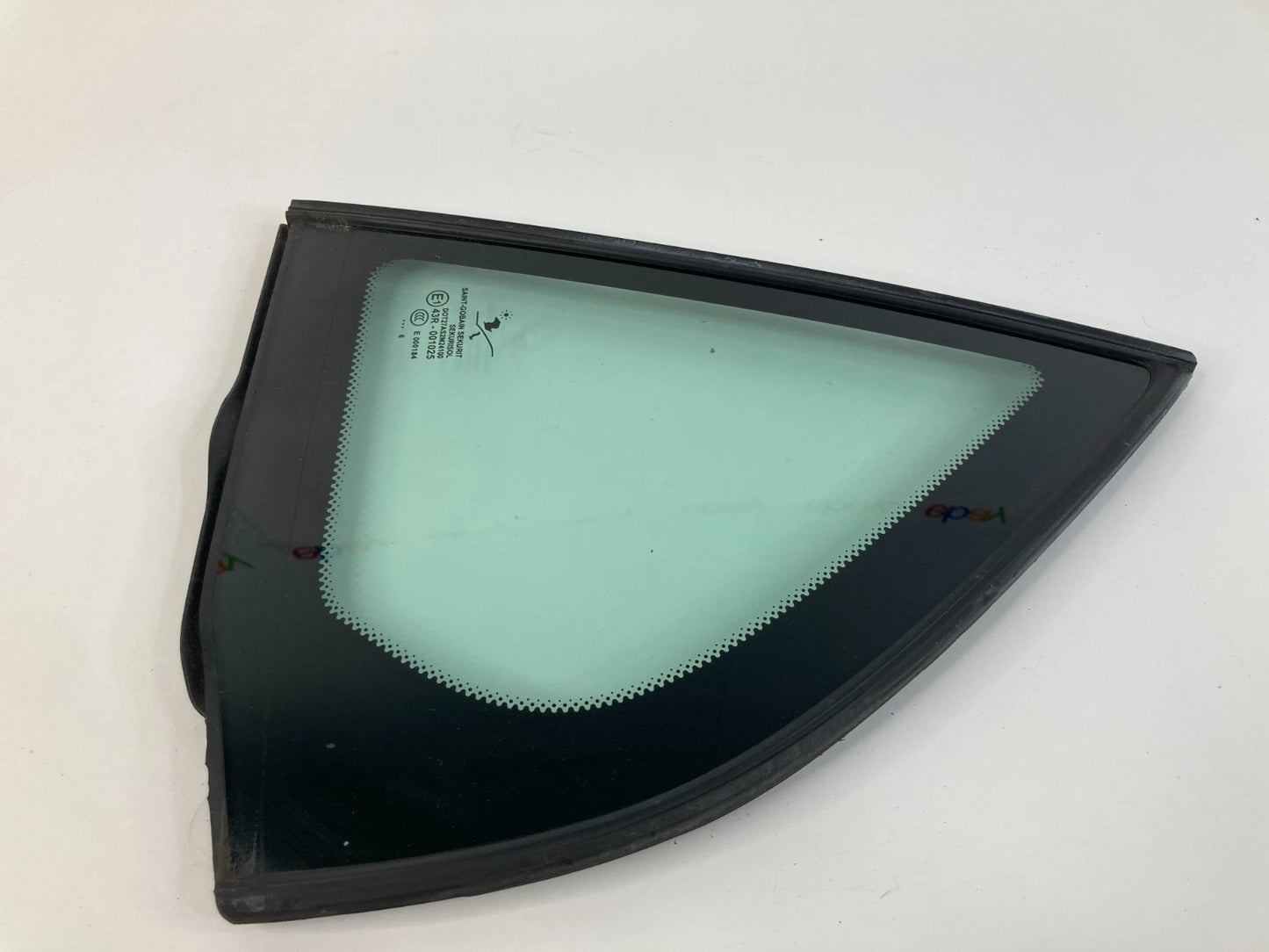 2003-2011 SAAB 9-3 REAR LEFT DOOR WINDOW GLASS VENT QUARTER PANEL E143R-001025