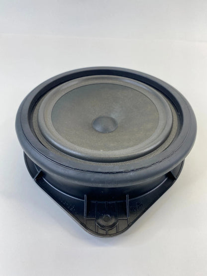 2006-2013 AUDI A3 FRONT LEFT DRIVER SIDE DOOR AUDIO SPEAKER 8P0-035-411C OEM