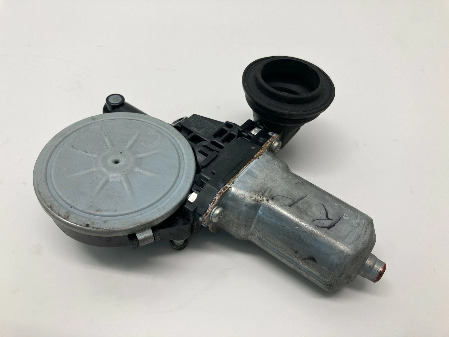 04-09 TOYOTA PRIUS 07-17 CAMRY REAR RIGHT SIDE DOOR WINDOW MOTOR 85710-35180 OEM