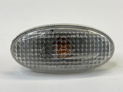 04 05 06 MAZDA MPV FRONT SIDE FENDER MARKER TURN SIGNAL LIGHT LAMP 010635 OEM