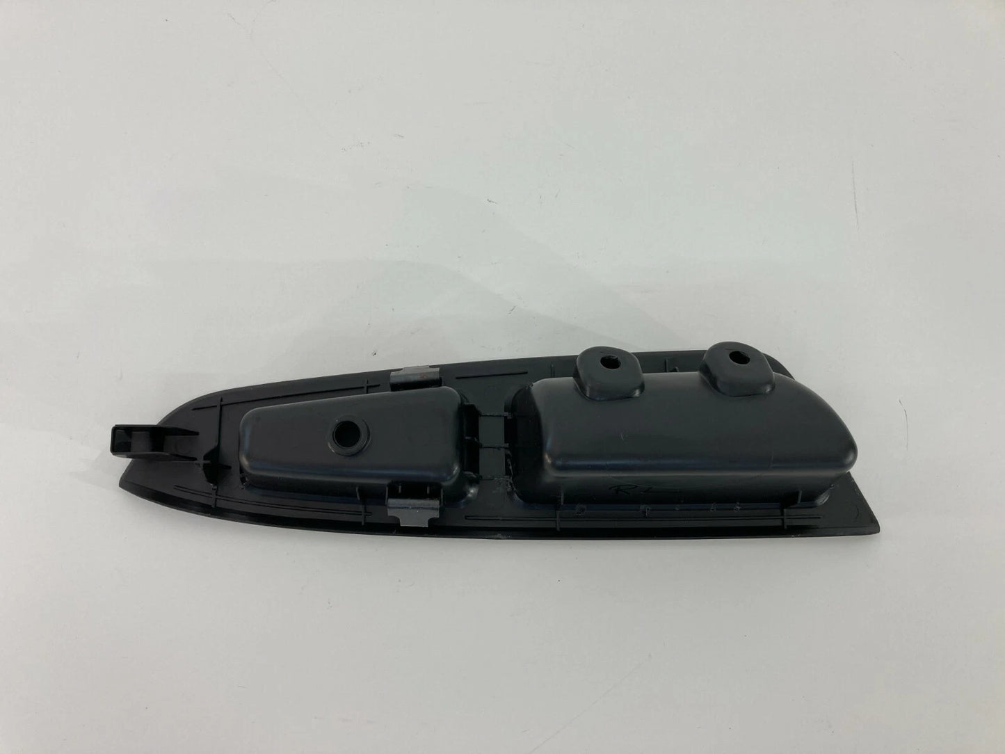 2006-2008 CHEVROLET IMPALA REAR LEFT INNER DOOR INTERIOR GRAB PULL HANDLE OEM