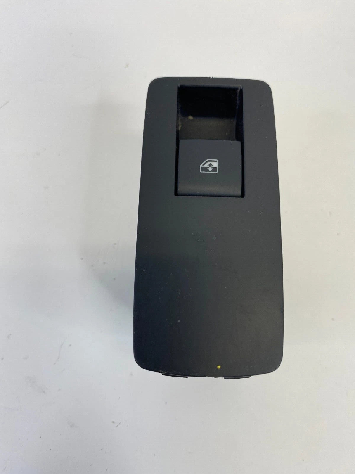 2011-2013 BUICK REGAL REAR RIGHT SIDE DOOR POWER WINDOW SWITCH 13305368 OEM