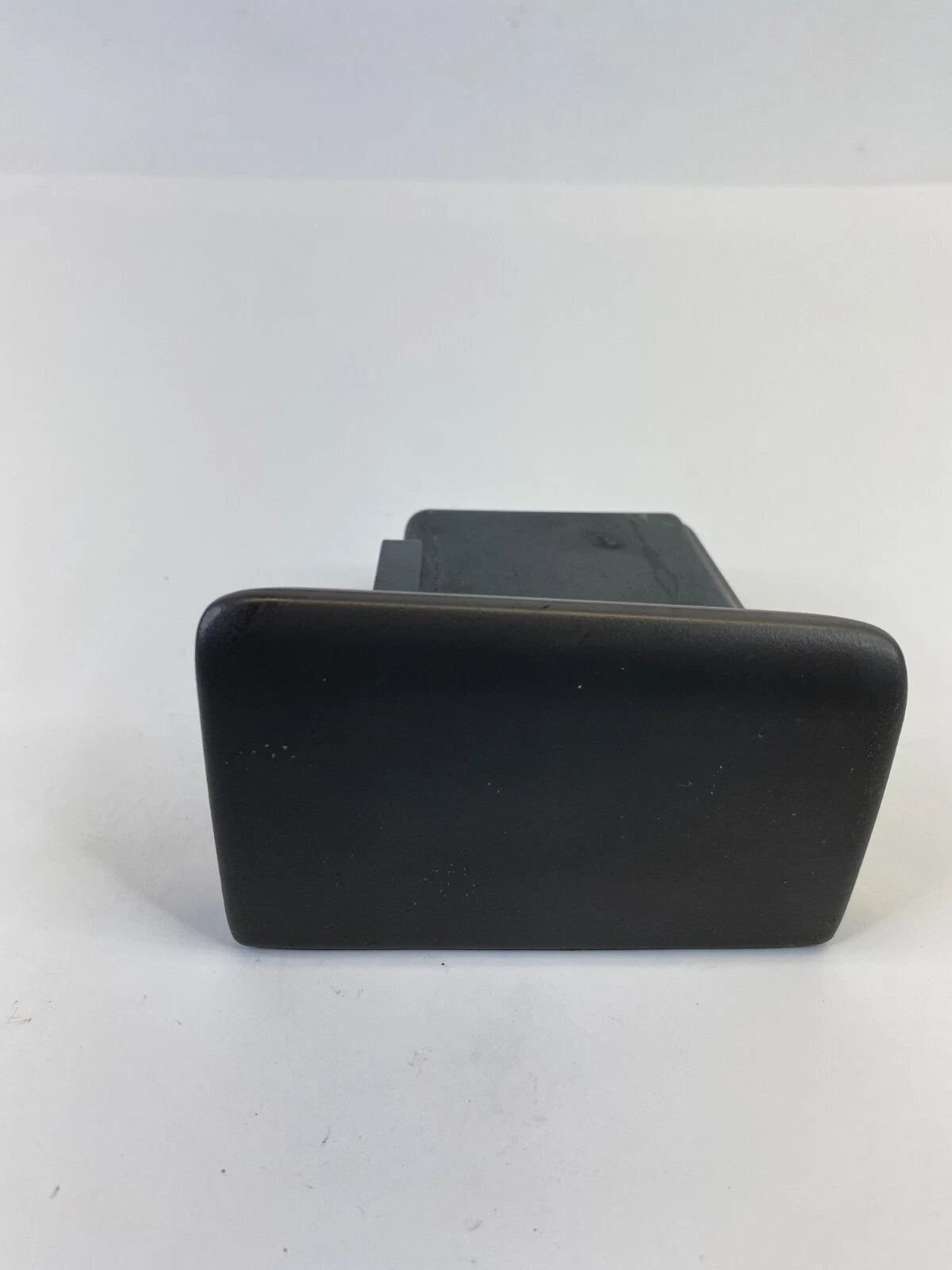 1998-2005 LEXUS GS300 REAR RIGHT SIDE DOOR PANEL INSERT ASHTRAY 74131-30200 OEM