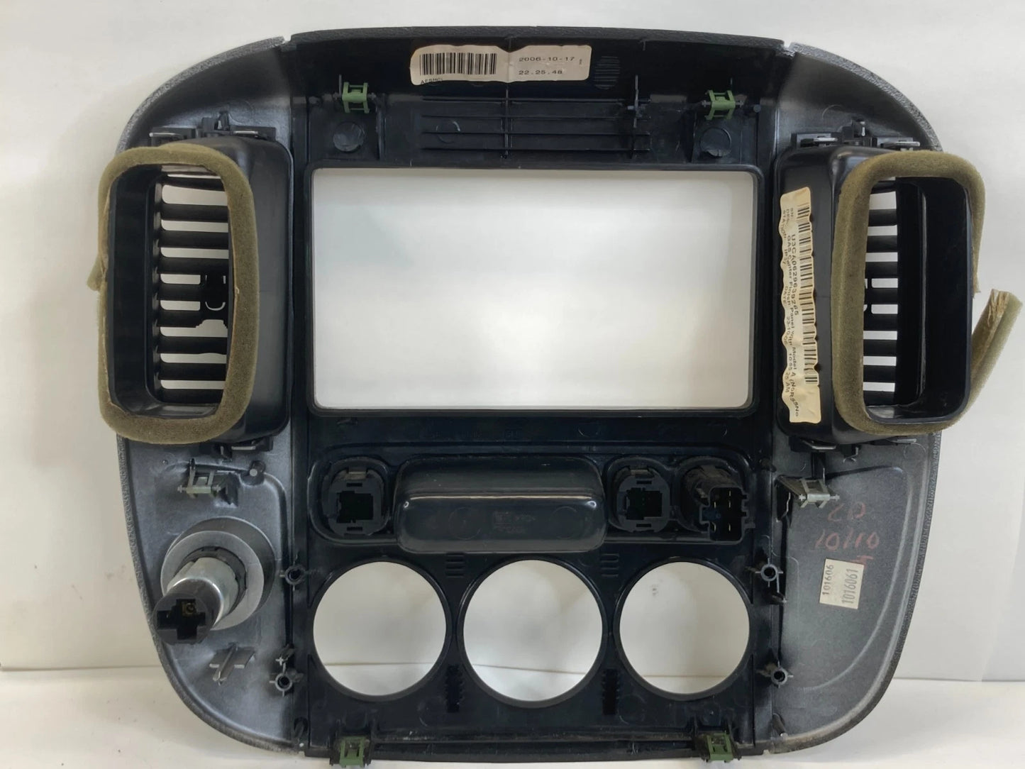 05-07 MERCURY MARINER CENTER DASH TRIM RADIO BEZEL CLIMATE CONTROL PANEL OEM