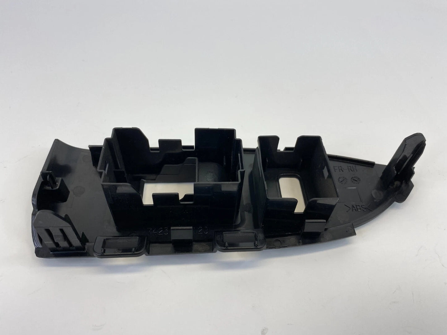 2010-2015 TOYOTA PRIUS FRONT RIGHT SIDE DOOR WINDOW SWITCH BEZEL 74231-47120 OEM