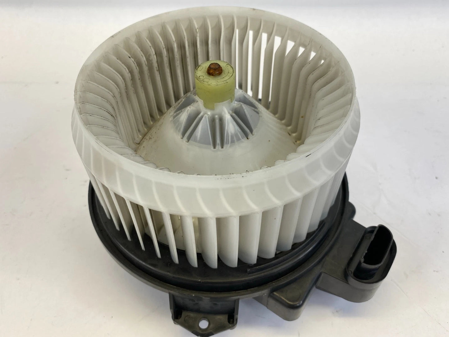 2003-2008 TOYOTA COROLLA MATRIX 1.8L HVAC HEATER BLOWER MOTOR ASSEMBLY OEM