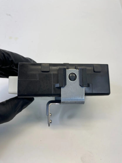 09 10 TOYOTA MATRIX COROLLA DRL RUNNING LIGHT RELAY MODULE ASSY 82810-02060 OEM