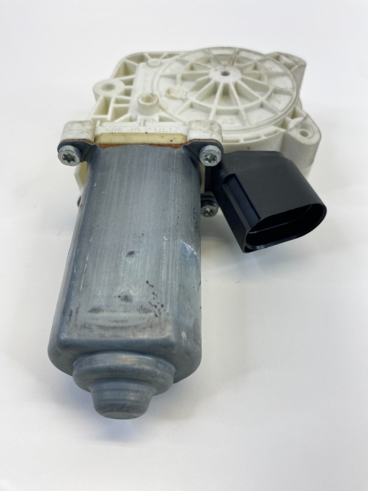 2006 2007 BMW 530xi Front Left Driver Side Door Power Window Motor OEM