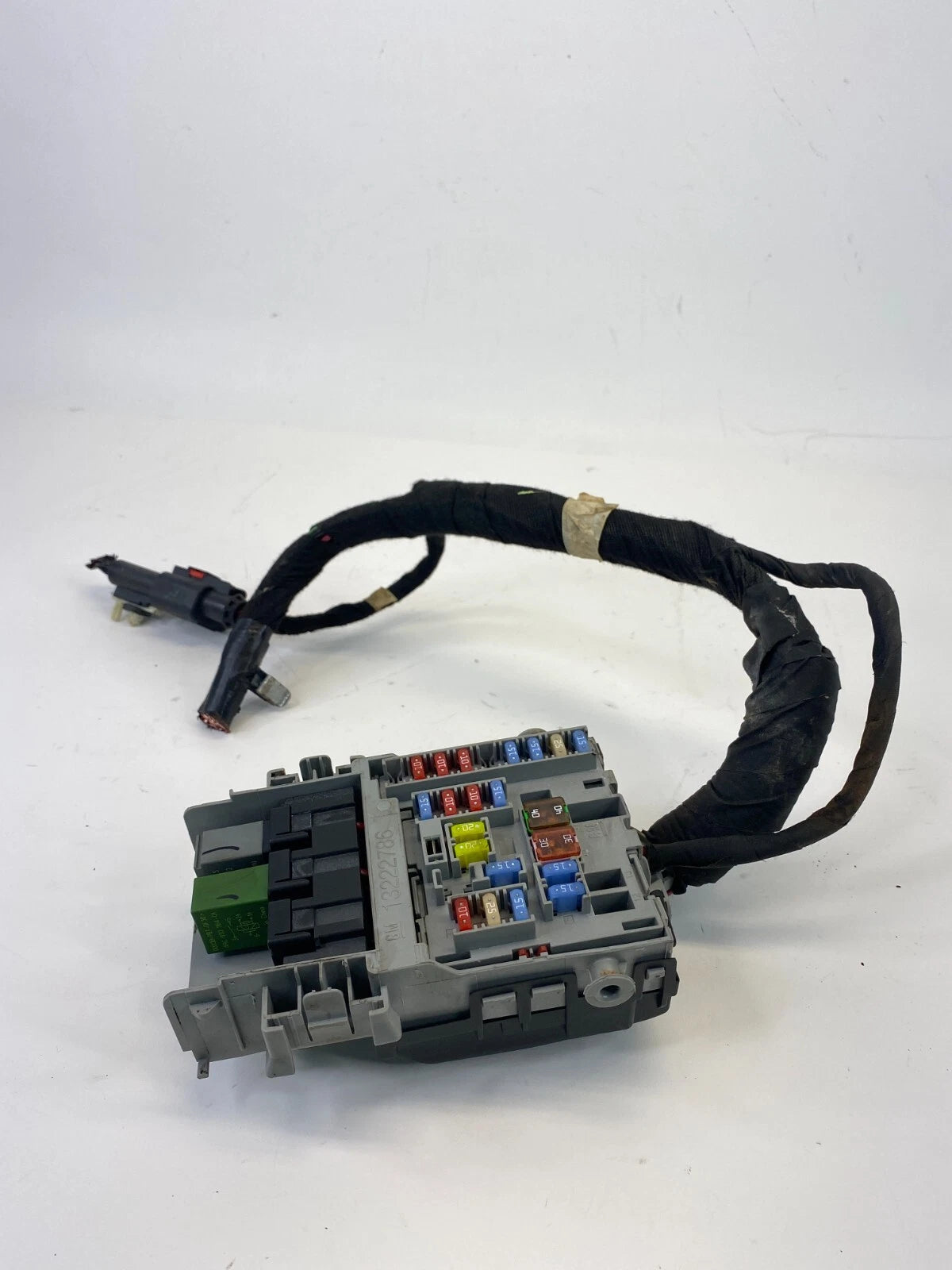 2010 2011 2012 CADILLAC SRX 3.0L V6 INTERIOR CABIN FUSE BOX BLOCK 13222786 OEM