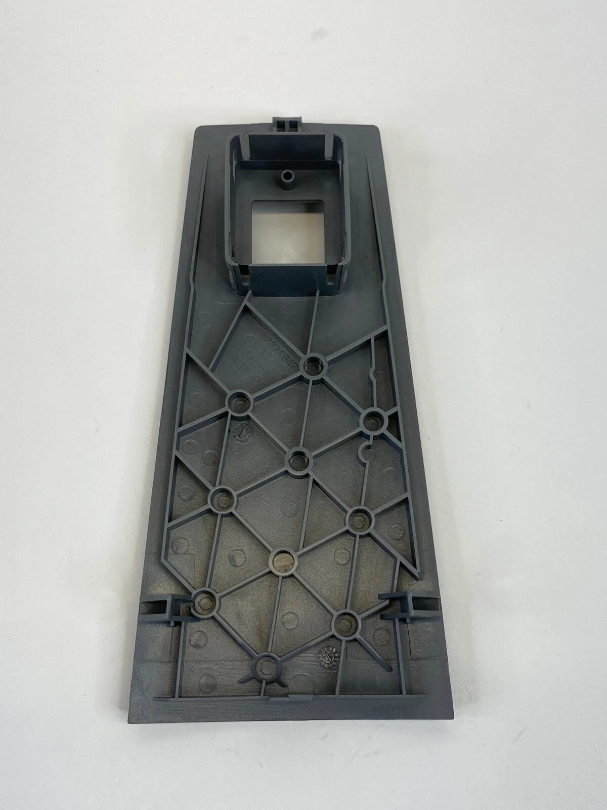 02-05 BMW 745I 745LI FRONT RIGHT SIDE WINDOW SWITCH COVER TRIM BEZEL 13318855