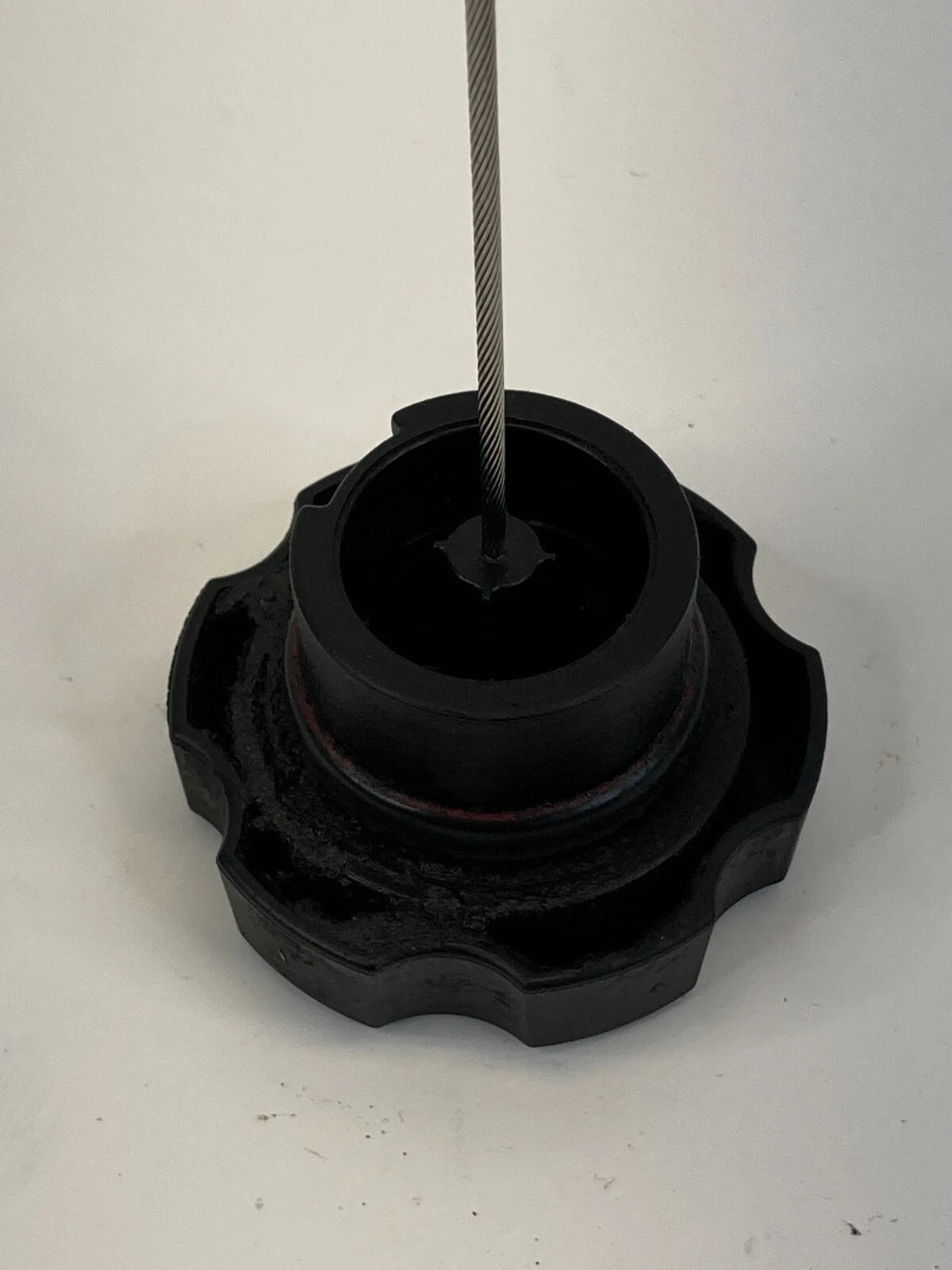 2006-2013 CHEVROLET CHEVY IMPALA 3.6L AUTOMATIC TRANSMISSION FLUID COVER CAP OEM