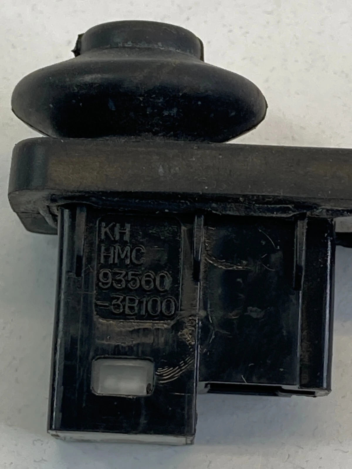 2004-2009 KIA SPECTRA 06-09 SPECTRA5 REAR RIGHT DOOR JAMB AJAR BUTTON SWITCH OEM