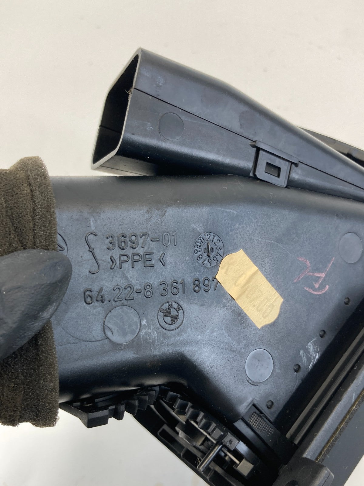 1999 2000 BMW 323i Dash Left Driver Side AC Air Vent Grille Outer 64228361897