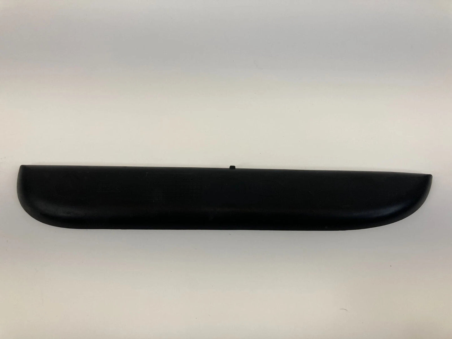 2006-2009 RANGE ROVER SPORT FRONT CENTER CONSOLE RIGHT SIDE INCERT RUBBER MAT