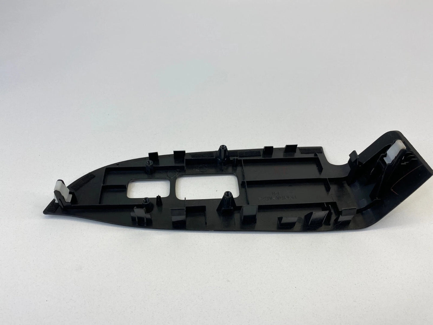 2005-2007 HONDA ODYSSEY FRONT RIGHT RH SIDE DOOR WINDOW SWITCH BEZEL TRIM OEM