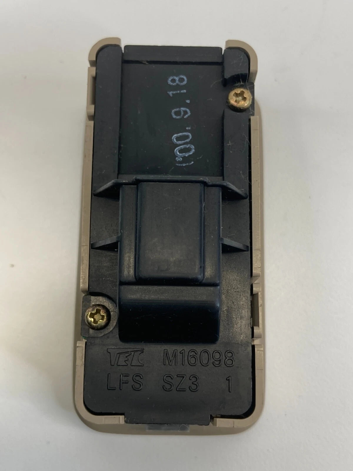 1999-2004 ACURA RL SUNROOF SUN ROOF CONTROL SWITCH MOONROOF BUTTON M16098 OEM
