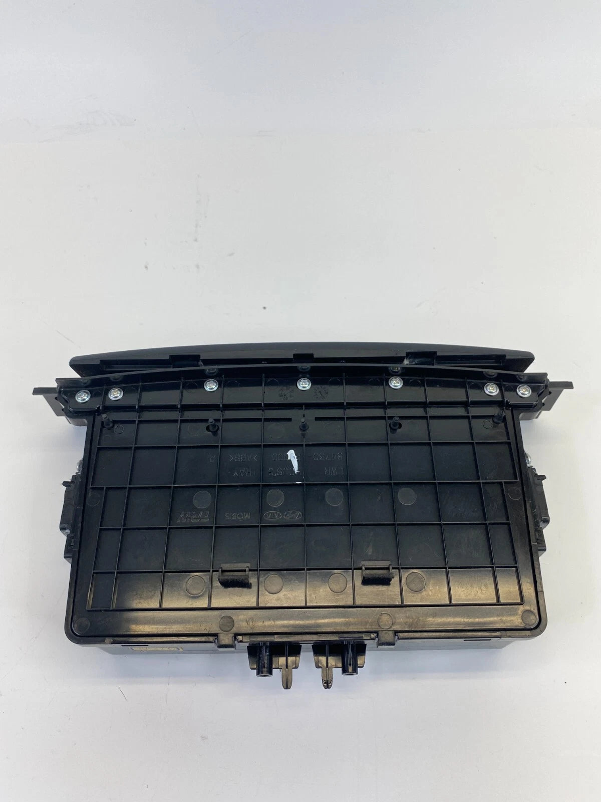 2009 2010 2011 KIA BORREGO CENTER DASH UPPER STORAGE COMPARTMENT 84730-2J000 OEM