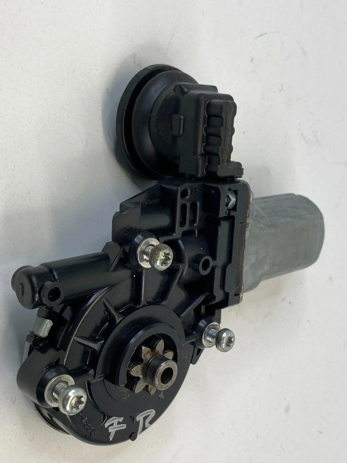 08-15 SCION XB 09-14 TOYOTA YARIS FRONT RIGHT DOOR POWER WINDOW MOTOR 8572035140