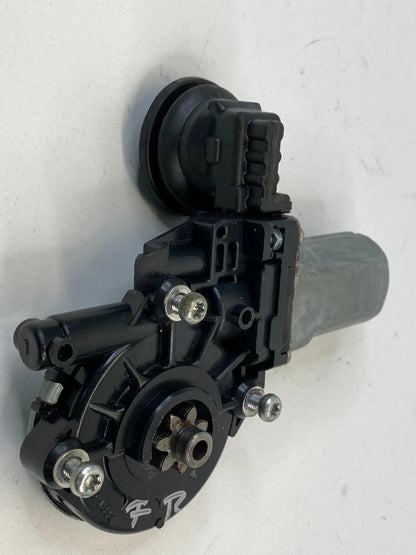 08-15 SCION XB 09-14 TOYOTA YARIS FRONT RIGHT DOOR POWER WINDOW MOTOR 8572035140