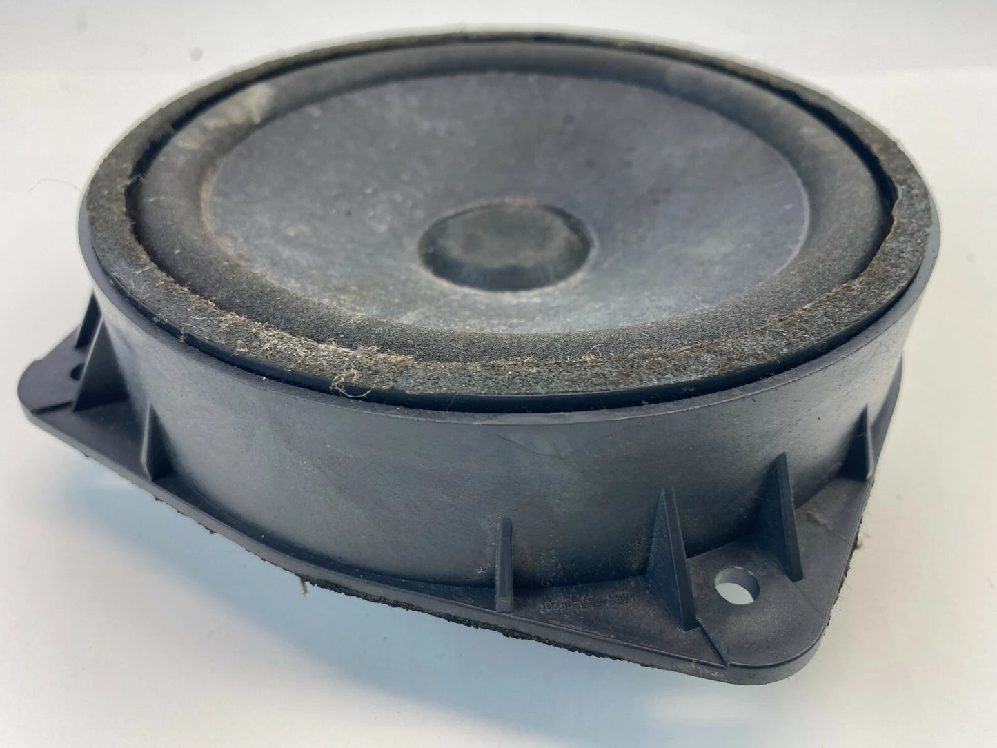 2008 2009 2010 SATURN VUE REAR LEFT SIDE DOOR SOUND SYSTEM AUDIO SPEAKER OEM