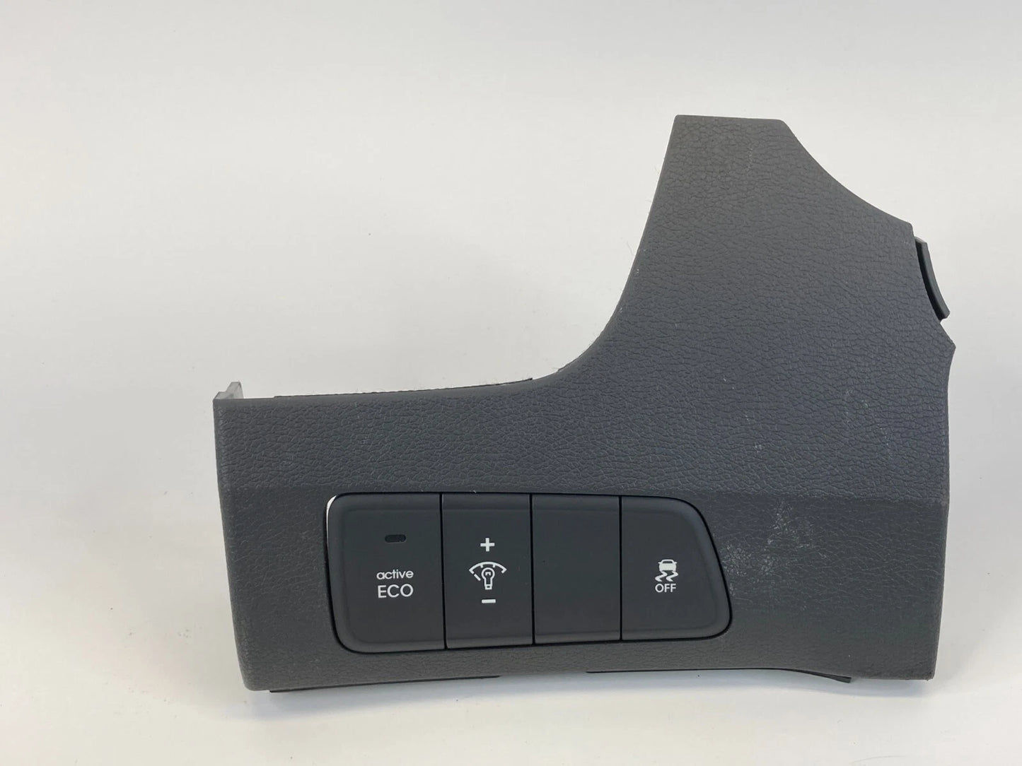 2011-2013 HYUNDAI ELANTRA DASH ACTIVE ECO LIGHT TRACTION CONTROL SWITCH W/ TRIM