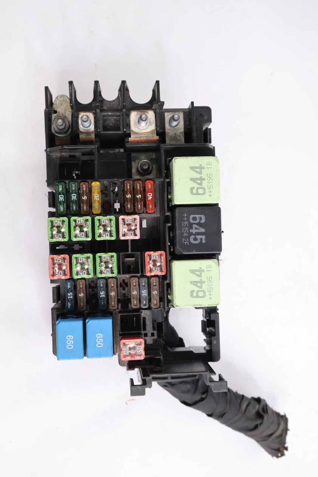 2012-2015 VOLKSWAGEN PASSAT FRONT ENGINE FUSE RELAY JUNCTION MODULE 5C0-937-819L