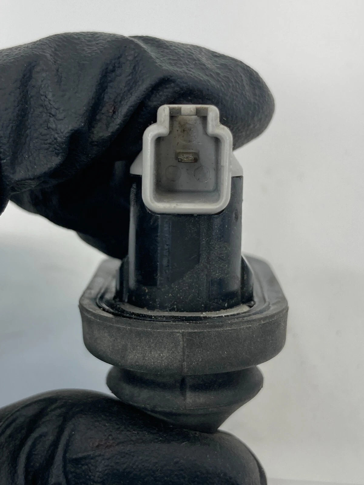 2006-2015 MAZDA5 MAZDA 5 RIGHT SIDE DOOR LIGHT AJAR JAMB SENSOR SWITCH OEM