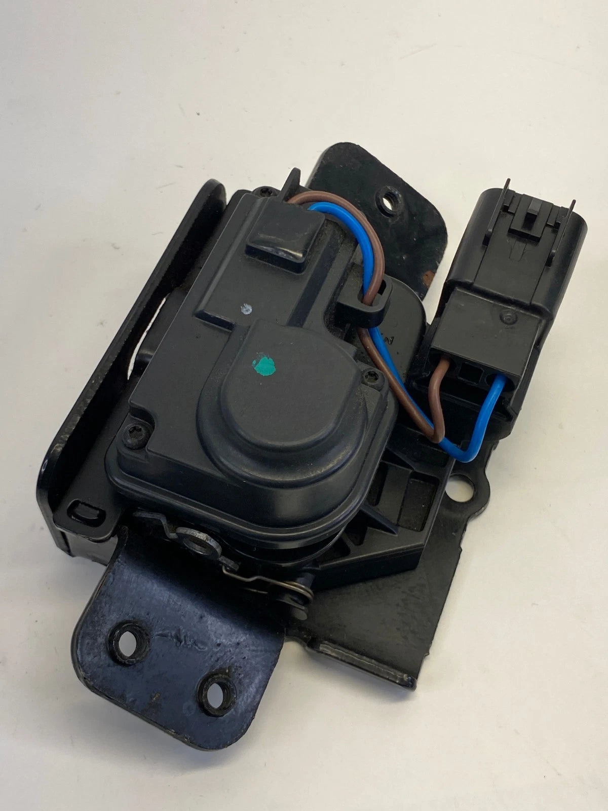 2006-2011 CHEVROLET HHR REAR TRUNK TAILGATE LOCK LATCH ACTUATOR ASSY OEM FACTORY