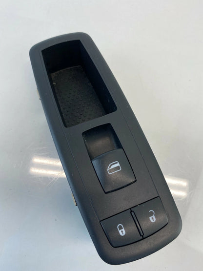 2008-2012 CHRYSLER TOWN & COUNTRY FRONT RIGHT DOOR POWER WINDOW SWITCH 68029178A