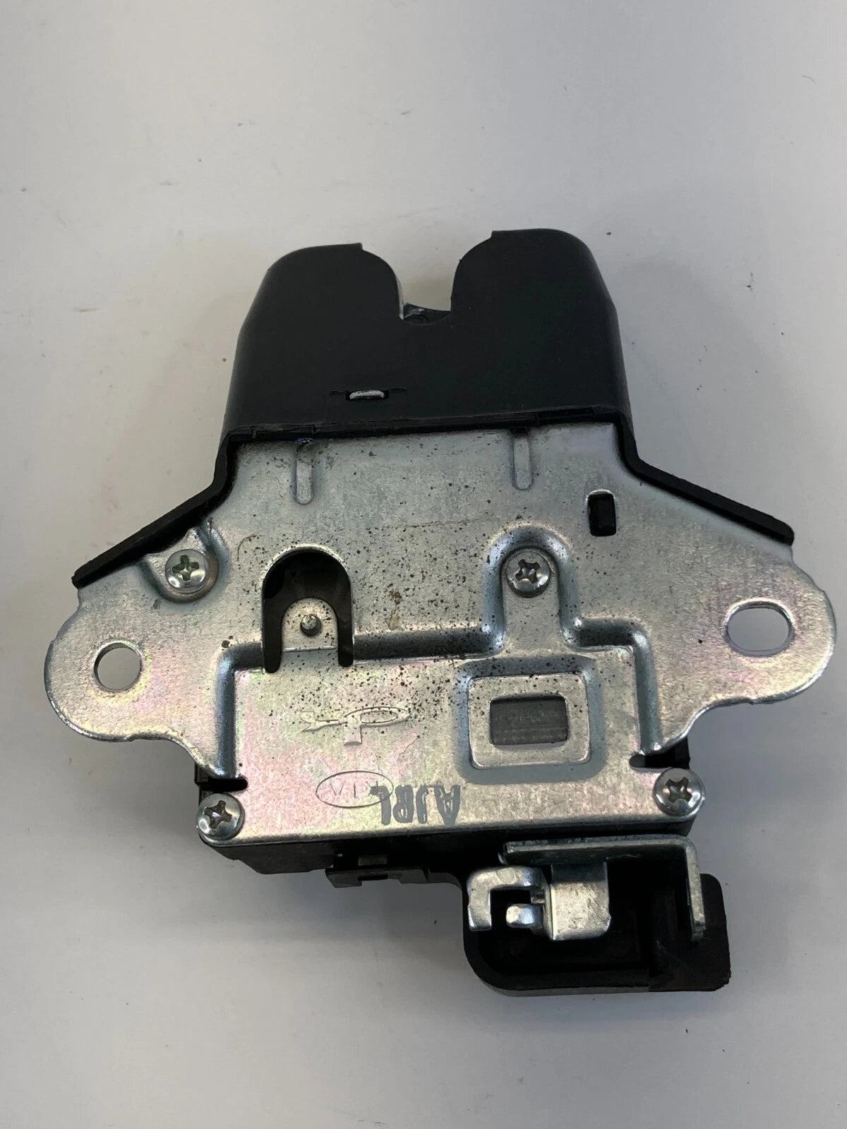 2010 2011 2012 2013 KIA FORTE REAR TRUNK LOCK LATCH RELEASE ASSEMBLY OEM