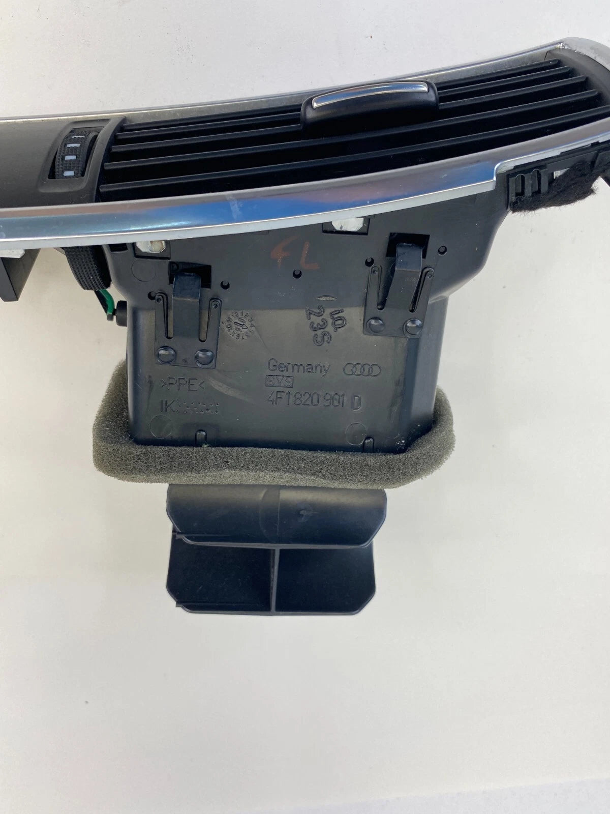 2007-2011 AUDI A6 QUATTRO FRONT LEFT DRIVER SIDE OUTLET A/C AIR VENT 4F1820901D