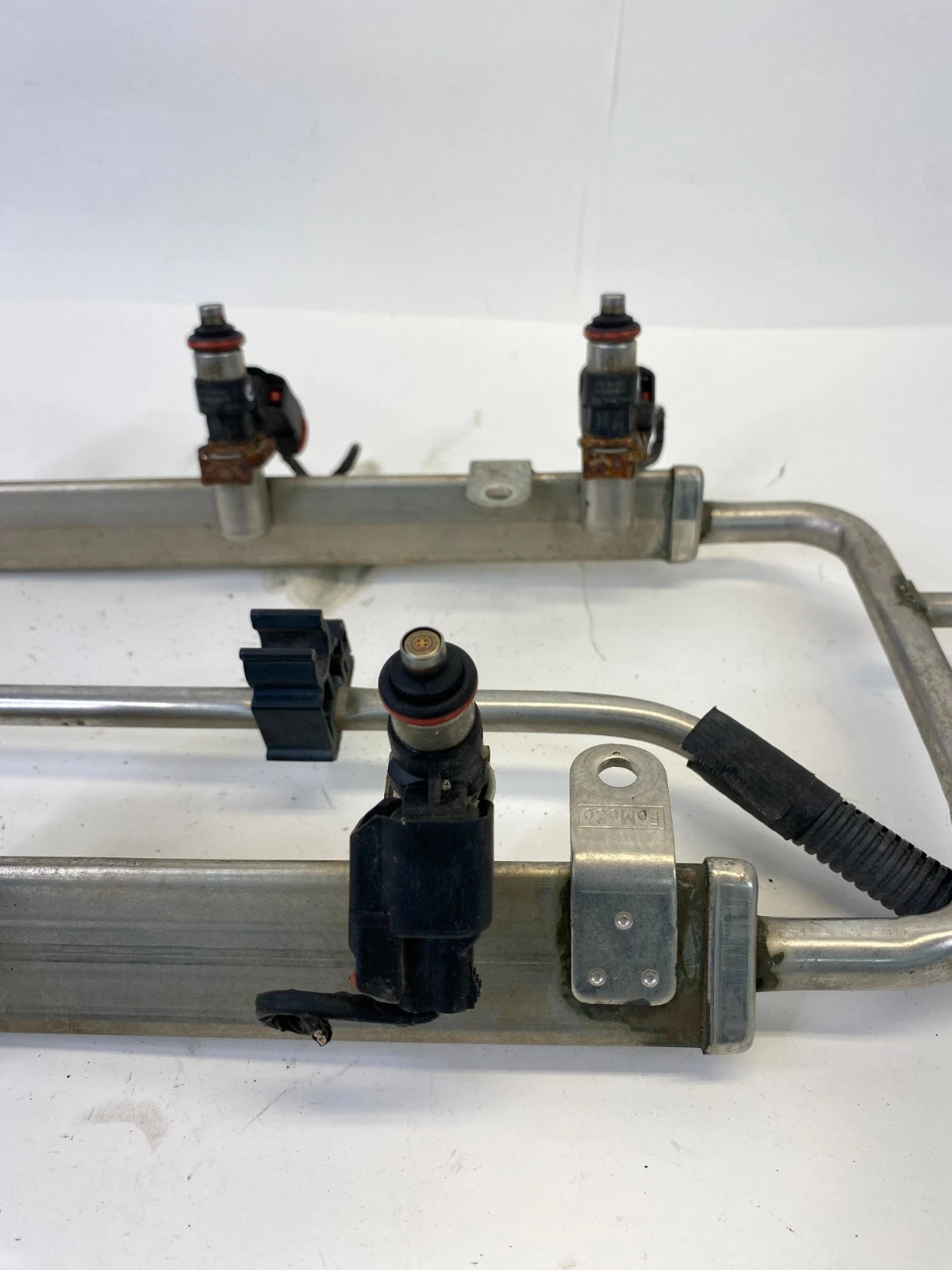 2011-2019 FORD EXPLORER 3.7L FUEL INJECTION RAIL W/ INJECTORS BB53-9J280-AF OEM