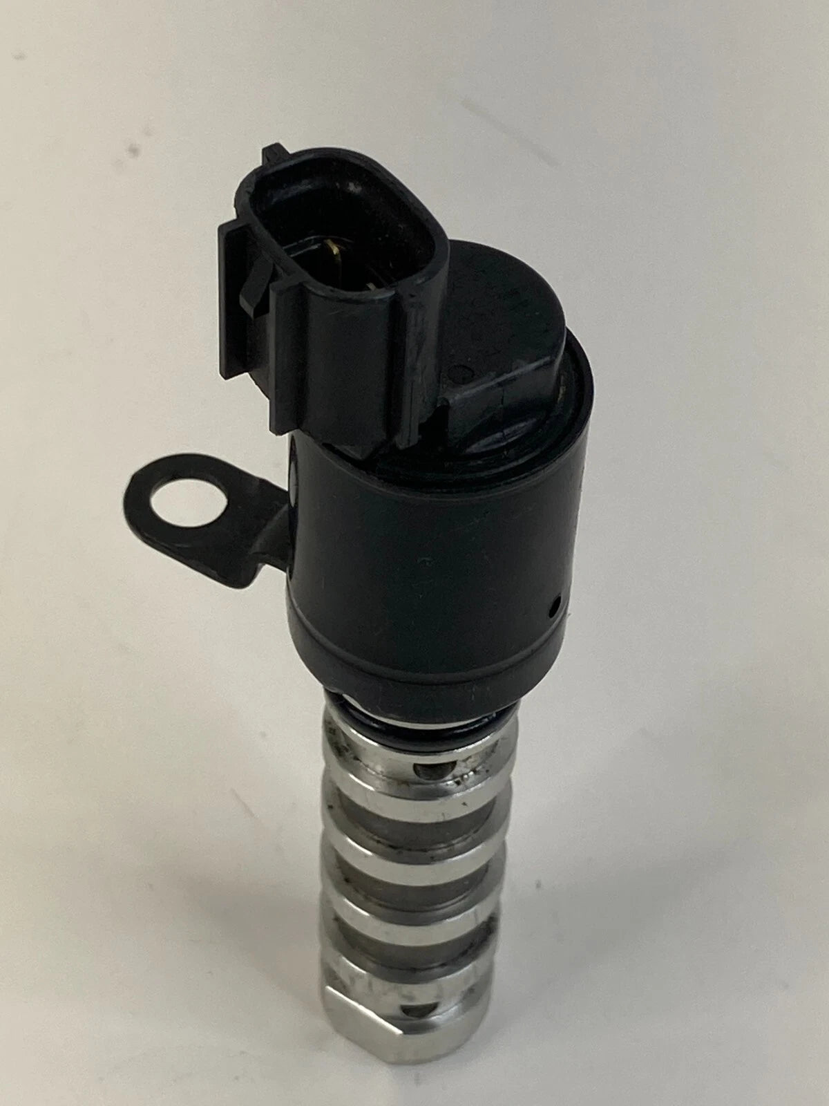 2011-2022 HYUNDAI ACCENT 1.6L OIL FLOW CONTROL VALVE OCV SOLENOID OEM
