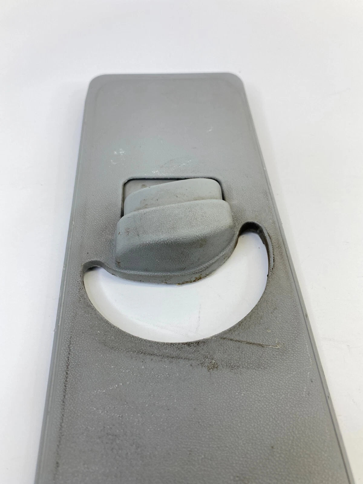 2007-2011 HYUNDAI ACCENT LEFT UPPER CENTER PILLAR AJUSTER COVER TRIM 85832-1E520