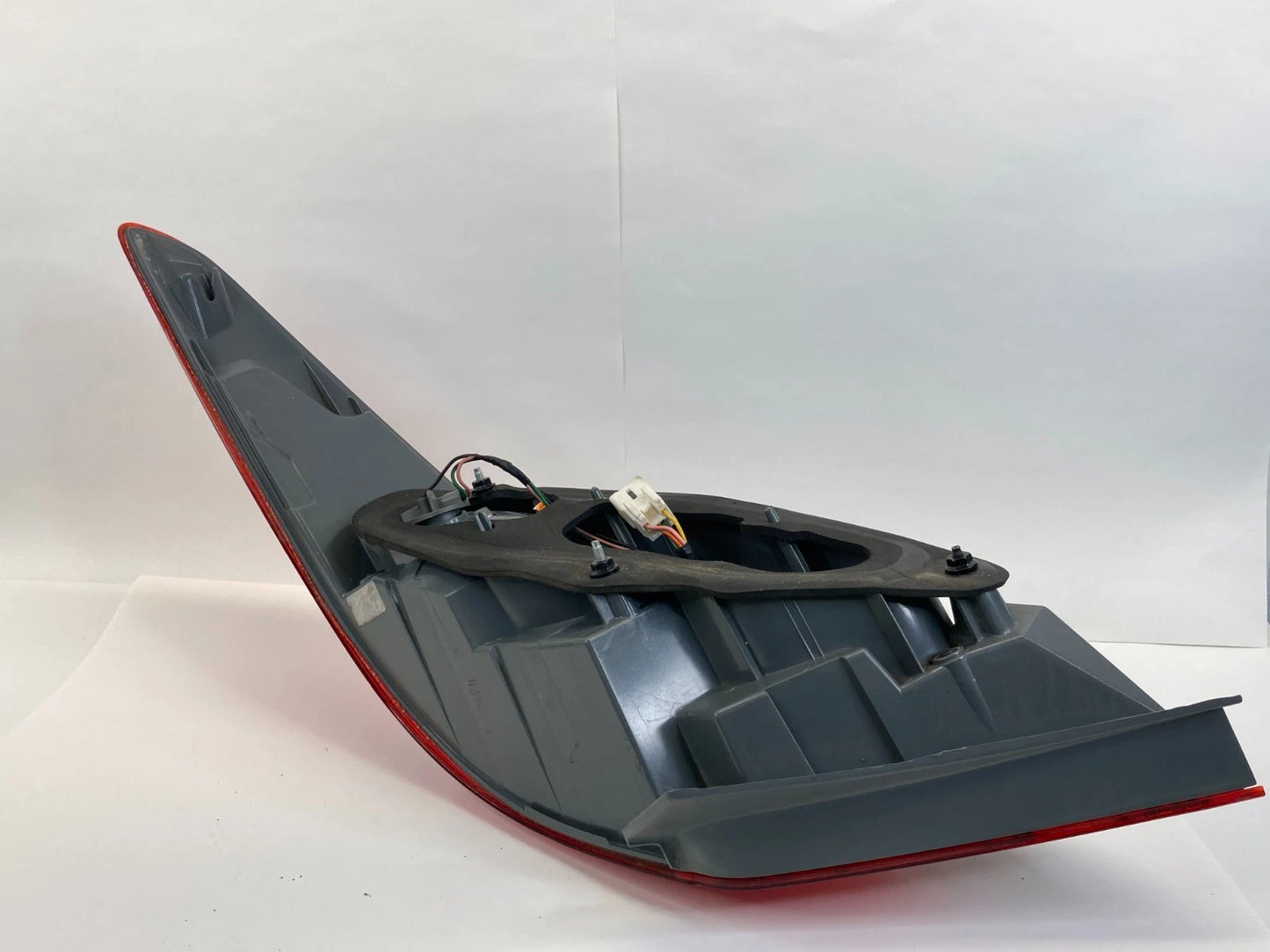 2012 2013 2014 HYUNDAI ACCENT SEDAN LEFT DRIVER SIDE TAIL LIGHT TAILLIGHT OEM