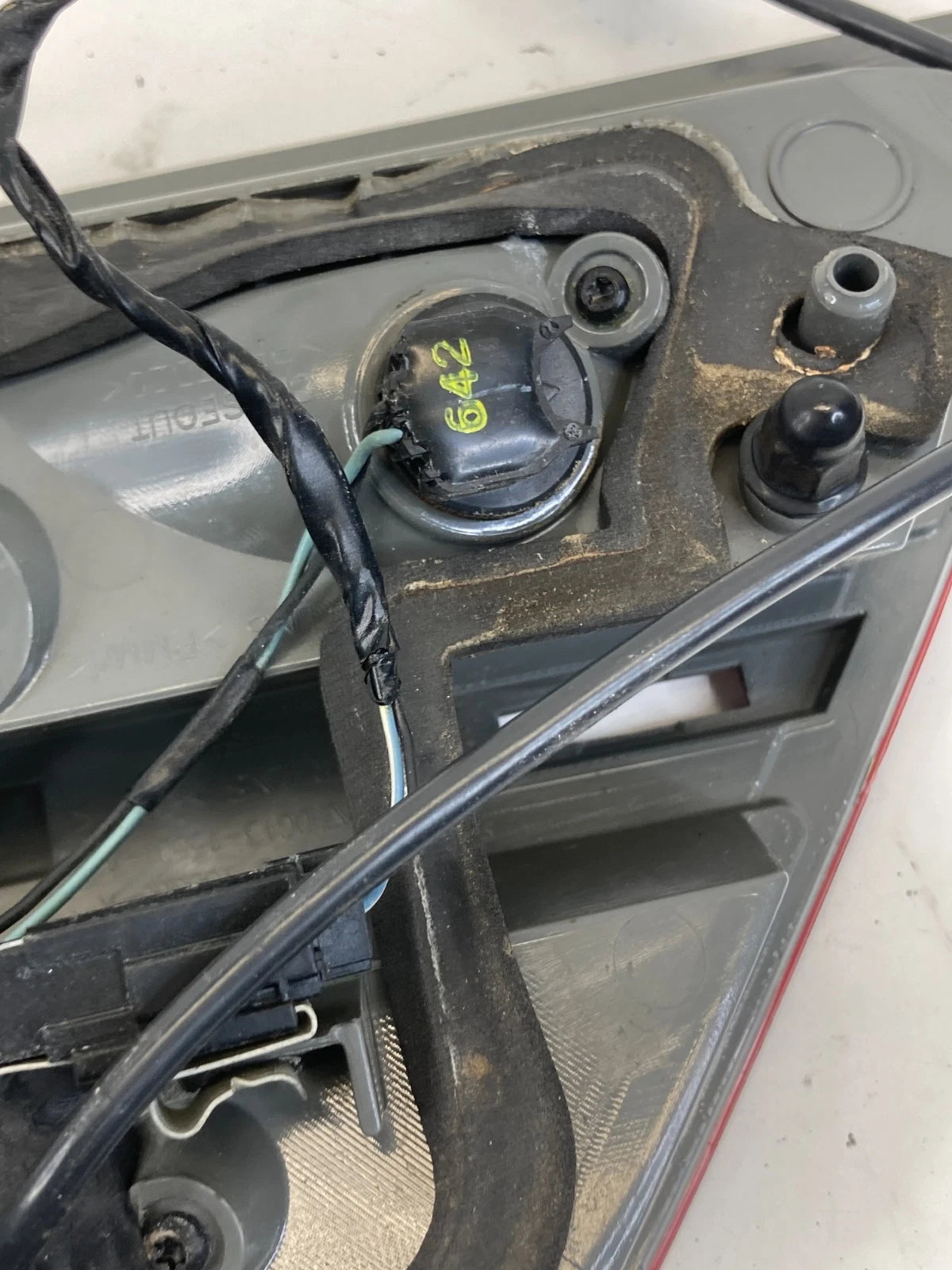 13-19 Ford Police Interceptor Sedan Left Side Tail Light Inner Taillight Lamp