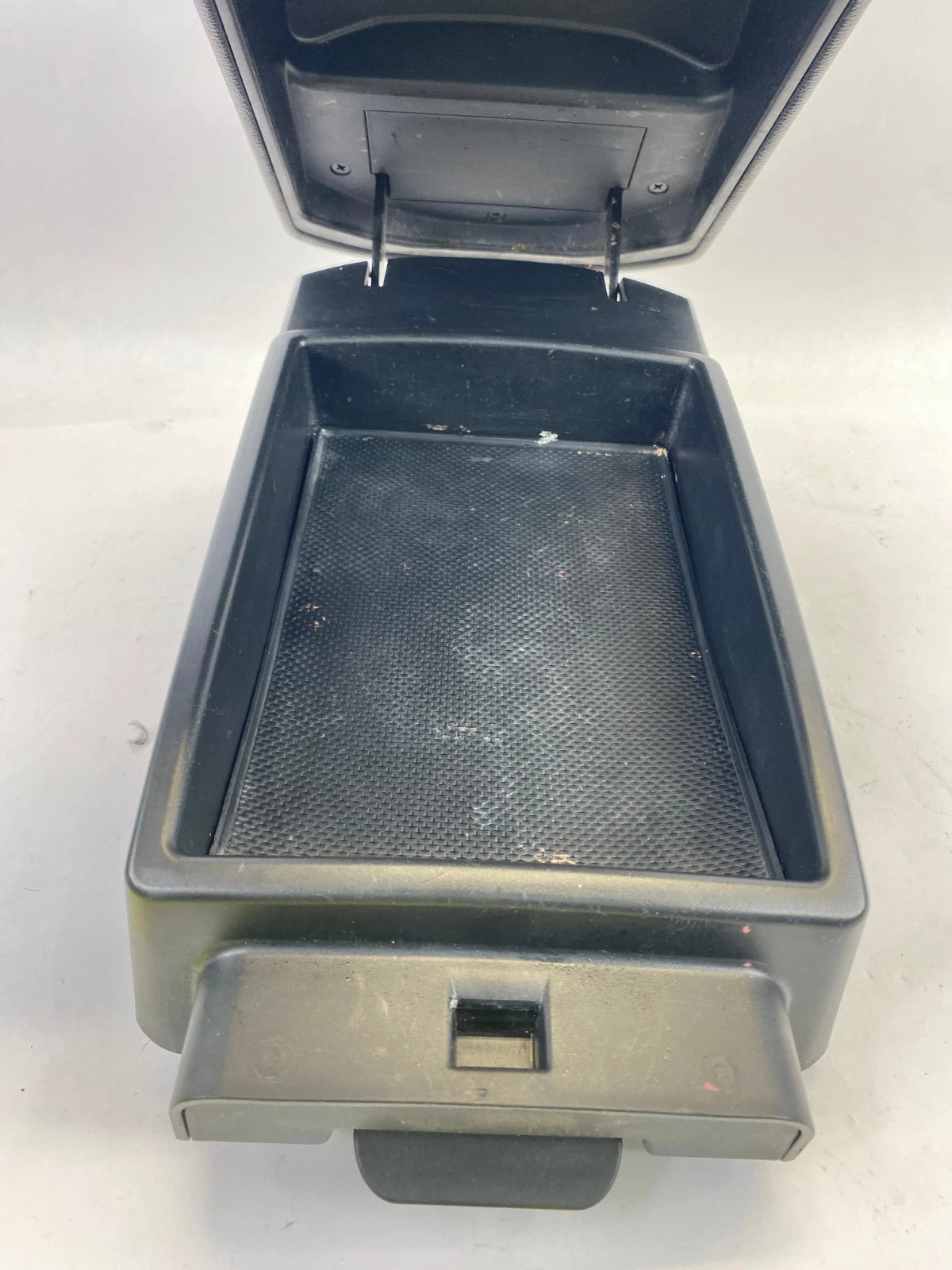 2011-2015 HYUNDAI SONATA CENTER CONSOLE ARMREST LID COVER CONSOLE OEM 846603S000