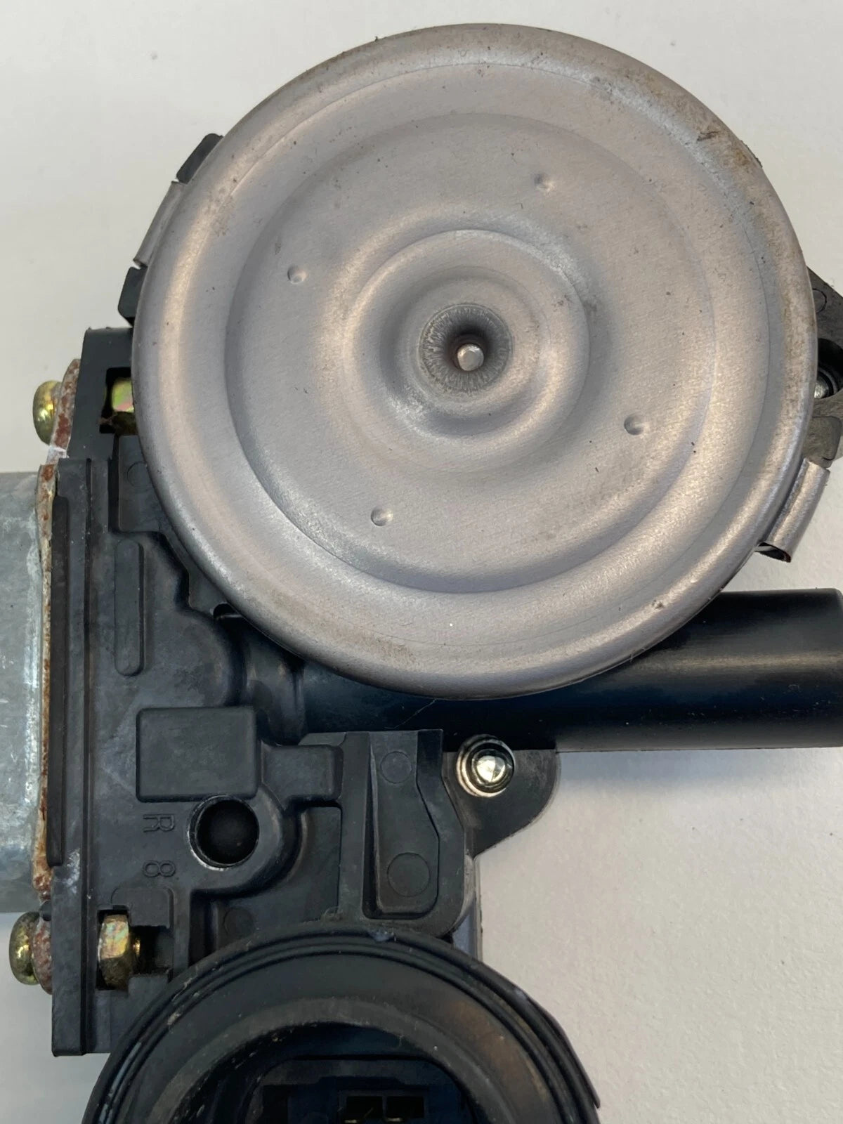 2003-2008 TOYOTA COROLLA REAR LEFT SIDE DOOR WINDOW MOTOR RR LH 85710-AA050 OEM
