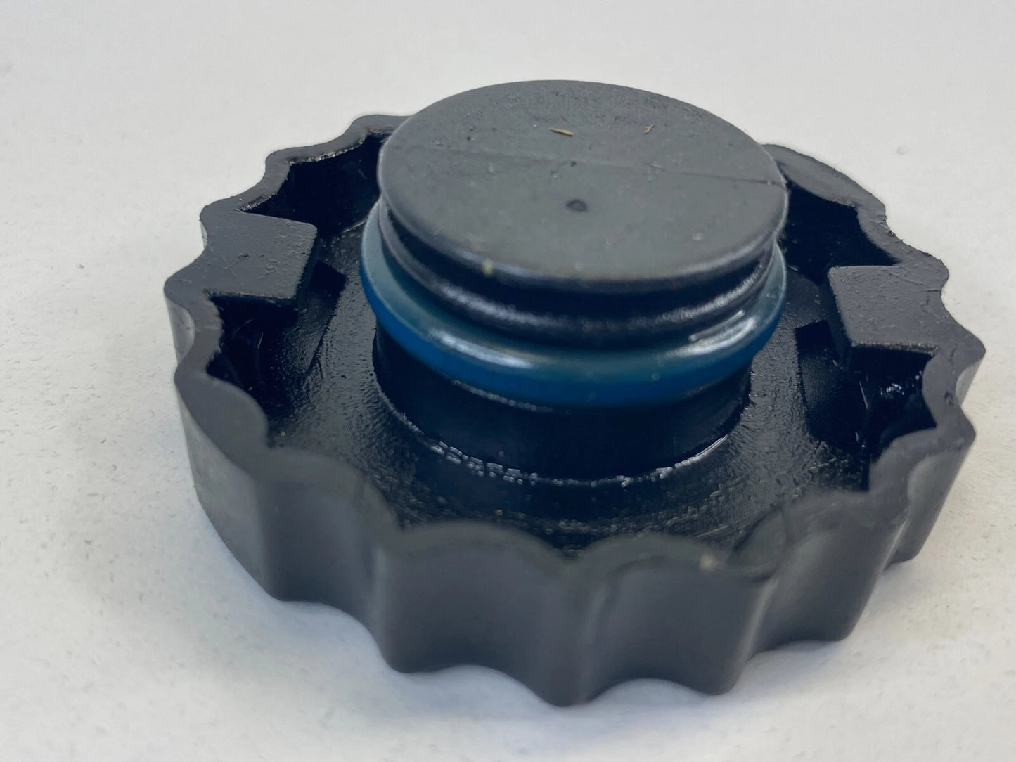 08 09 10 CHRYSLER TOWN & COUNTRY POWER STEERING FLUID RESERVOIR TANK COVER CAP