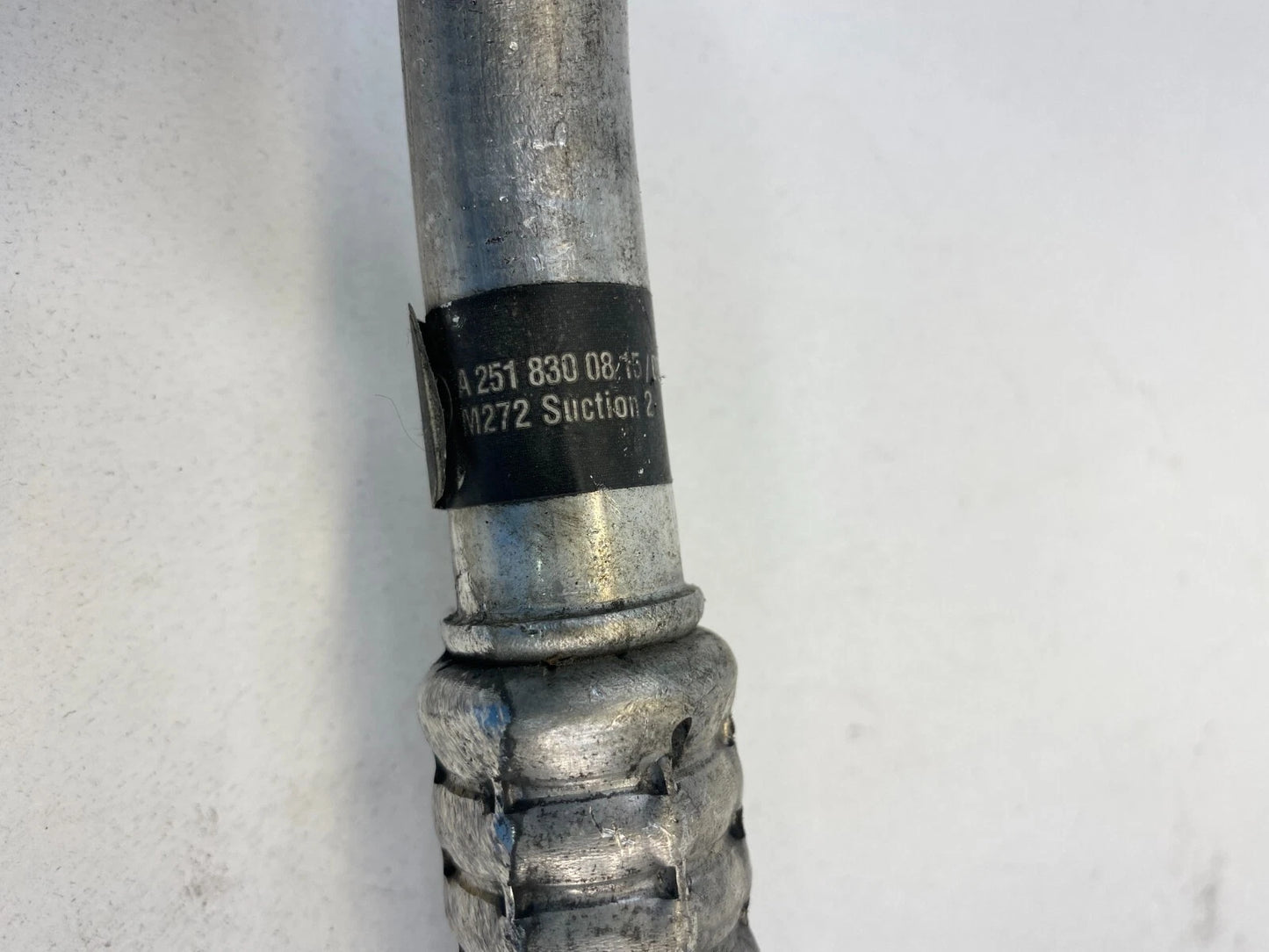 2006-2012 MERCEDES-BENZ R350 AC REFRIGERANT SUCTION HOSE LINE A2518300815 OEM