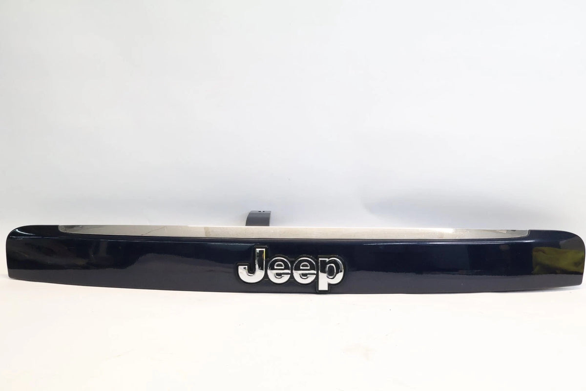09-17 JEEP PATRIOT COMPASS TRUNK LIFT GATE LID LICENSE PLATE MOLDING BEZEL OEM