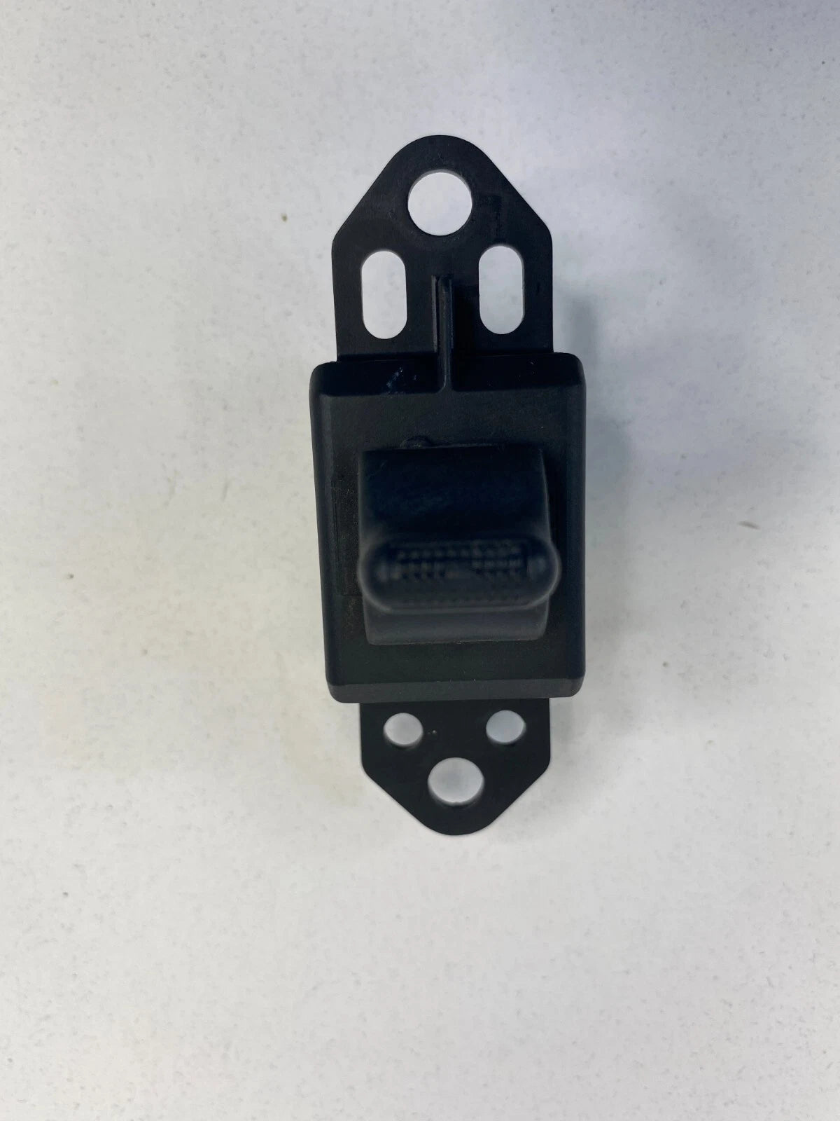 01-07 DODGE GRAND CARAVAN FRONT RIGHT SIDE DOOR LOCK CONTROL SWITCH 04685727AB