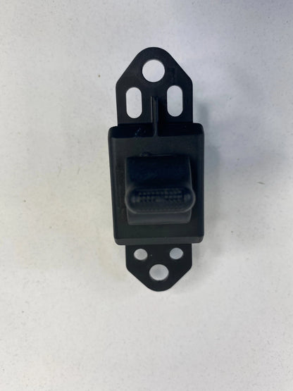 01-07 DODGE GRAND CARAVAN FRONT RIGHT SIDE DOOR LOCK CONTROL SWITCH 04685727AB