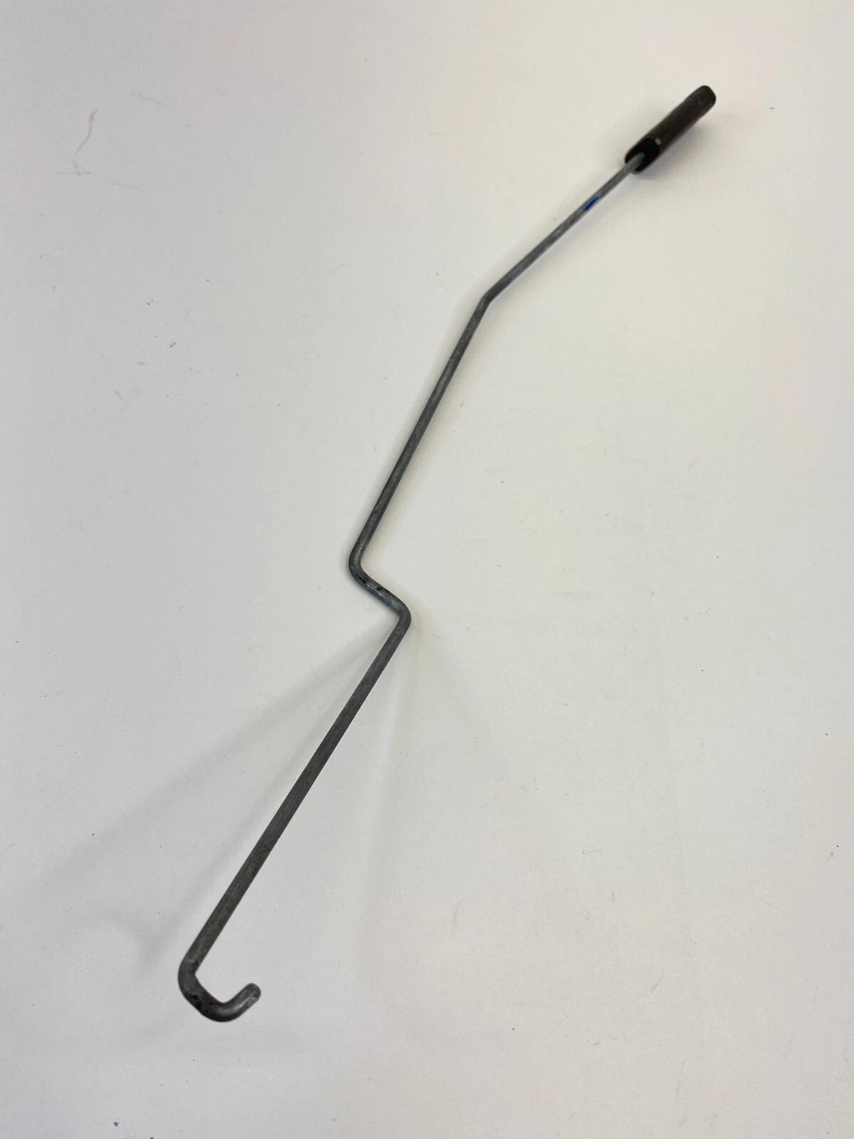 2008-2017 BUICK ENCLAVE PASSENGER SIDE REAR DOOR MANUAL LOCKING ROD OEM