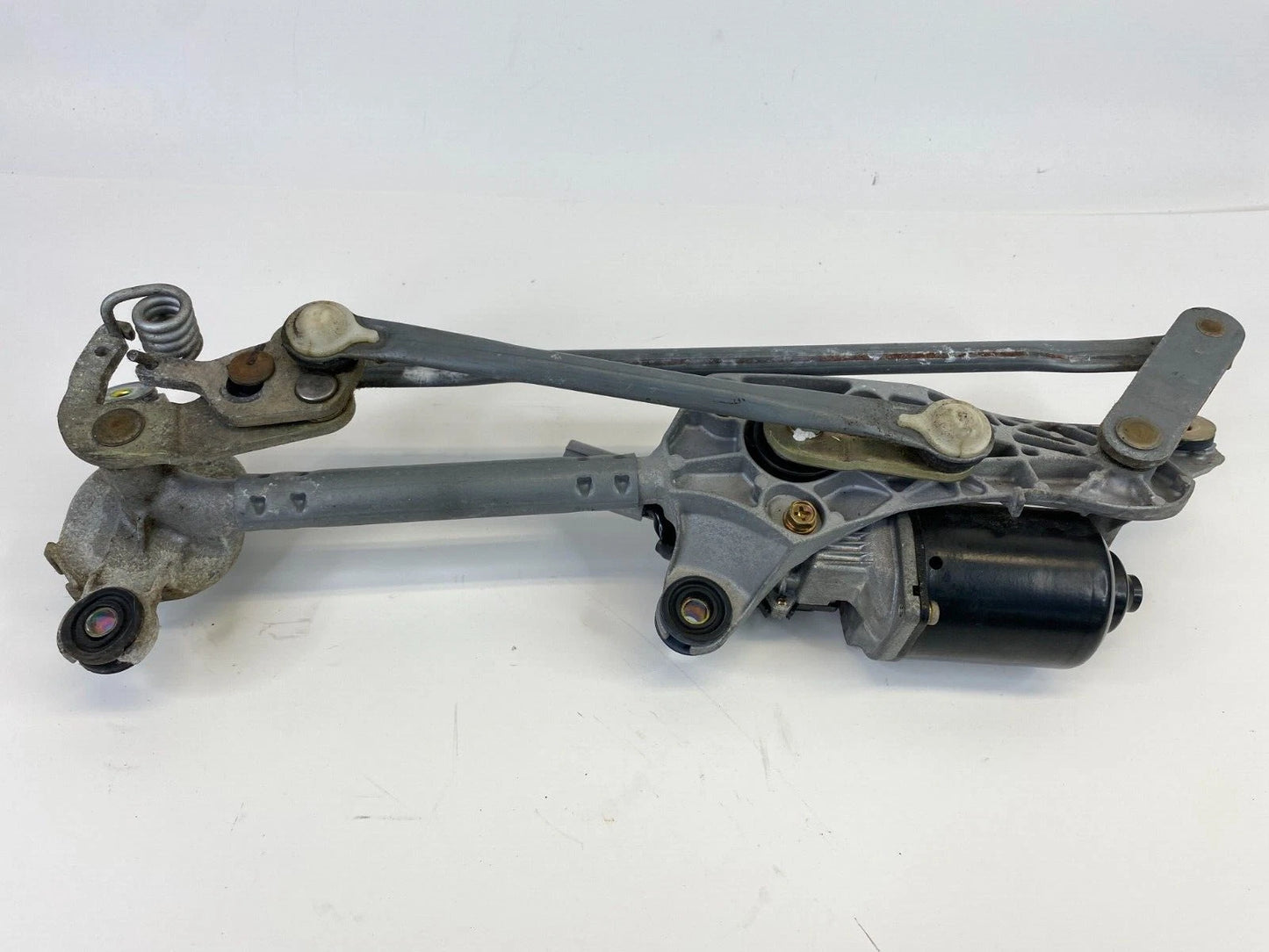 2005-2010 SCION TC FRONT WINDSHIELD WIPER MOTOR TRANSMISSION LINKAGE 8511021080