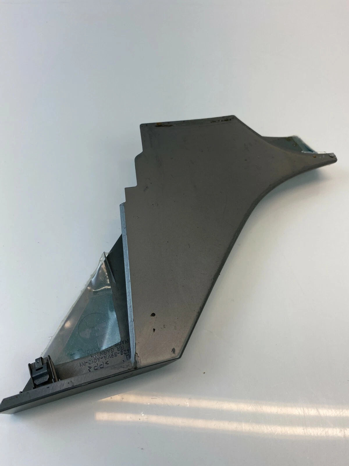 2003 2004 2005 HONDA PILOT REAR CENTER CONSOLE RIGHT TRIM MOLDING COVER PANEL
