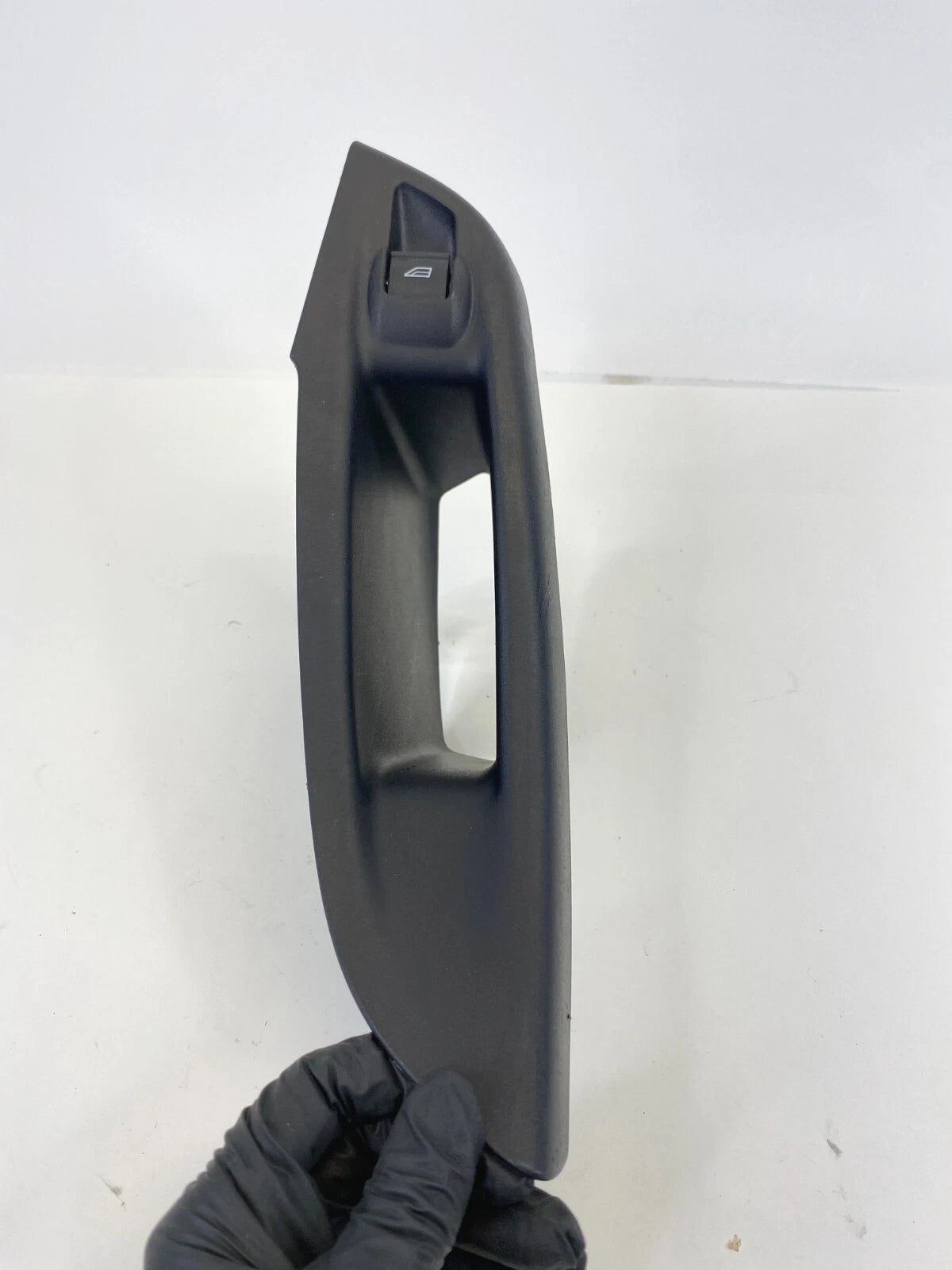 2012-2018 FORD FOCUS REAR LEFT WINDOW CONTROL SWITCH W/ TRIM BEZEL 1085503X OEM