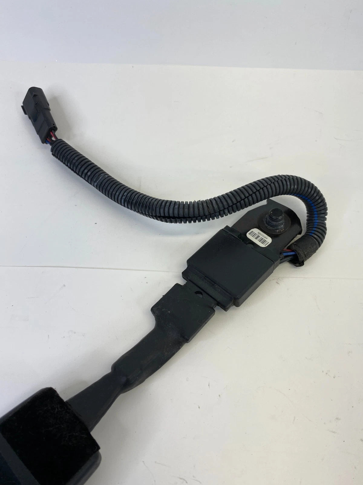 2012-2014 FORD FOCUS FRONT RIGHT SIDE SEAT BELT BUCKLE DM51-61208-CBW OEM