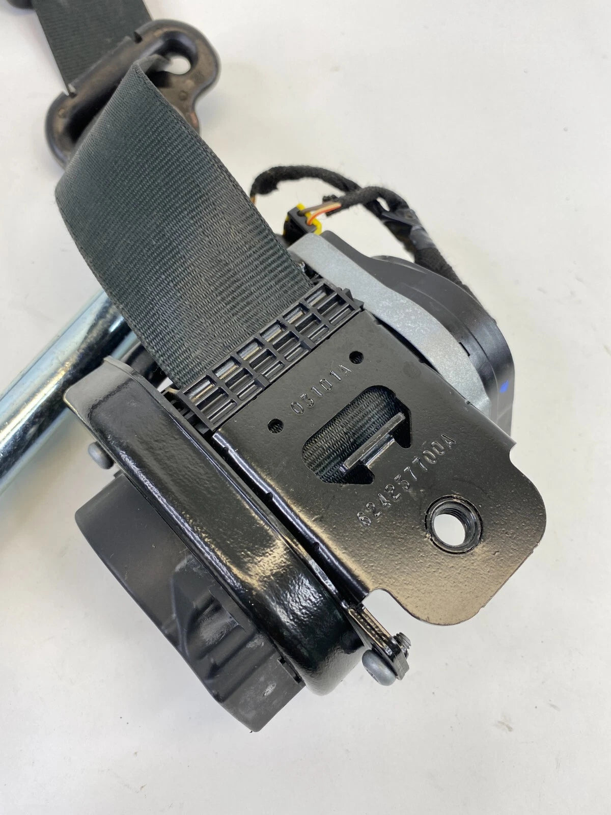 2013-2017 FORD ESCAPE FRONT RIGHT PASSENGER SEAT BELT RETRACTOR CJ54-78612D64